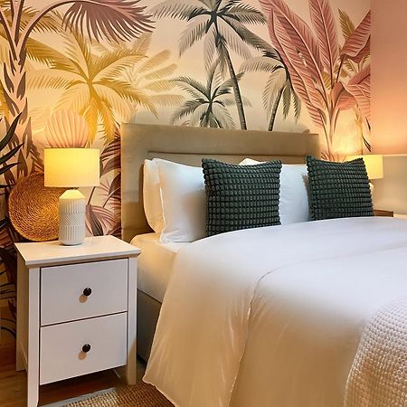 Blush Jungle - Homestay Dublin Eksteriør billede