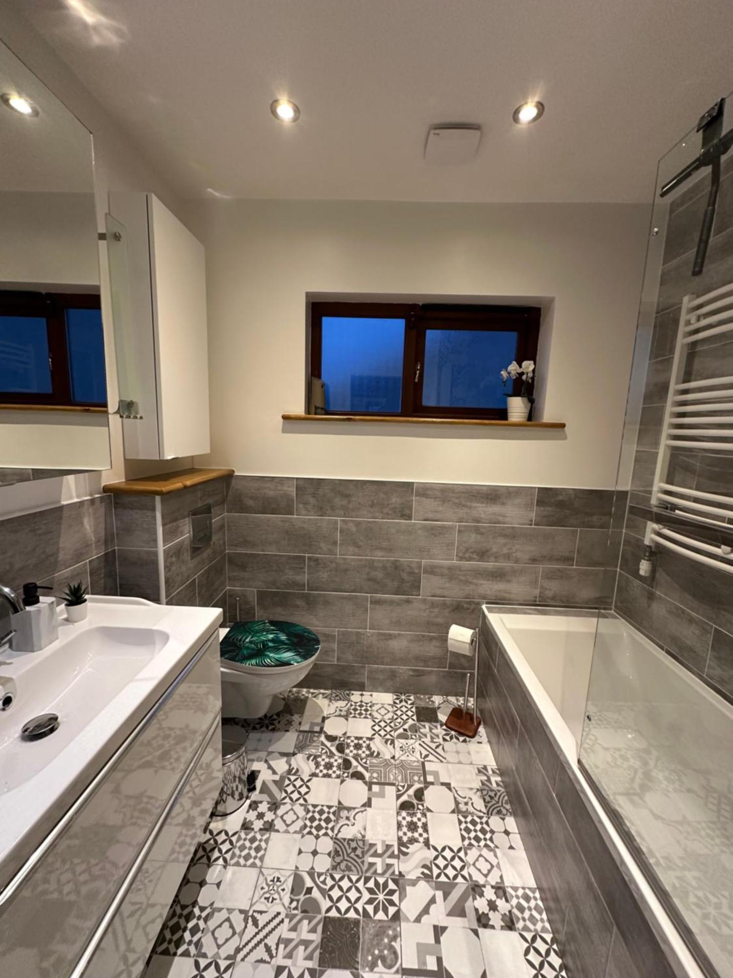 Blush Jungle - Homestay Dublin Eksteriør billede