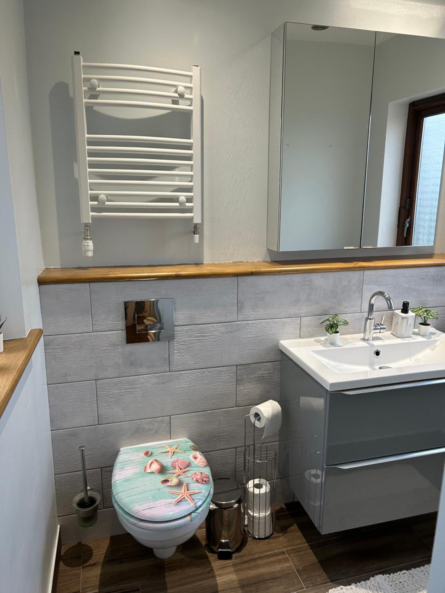 Blush Jungle - Homestay Dublin Eksteriør billede